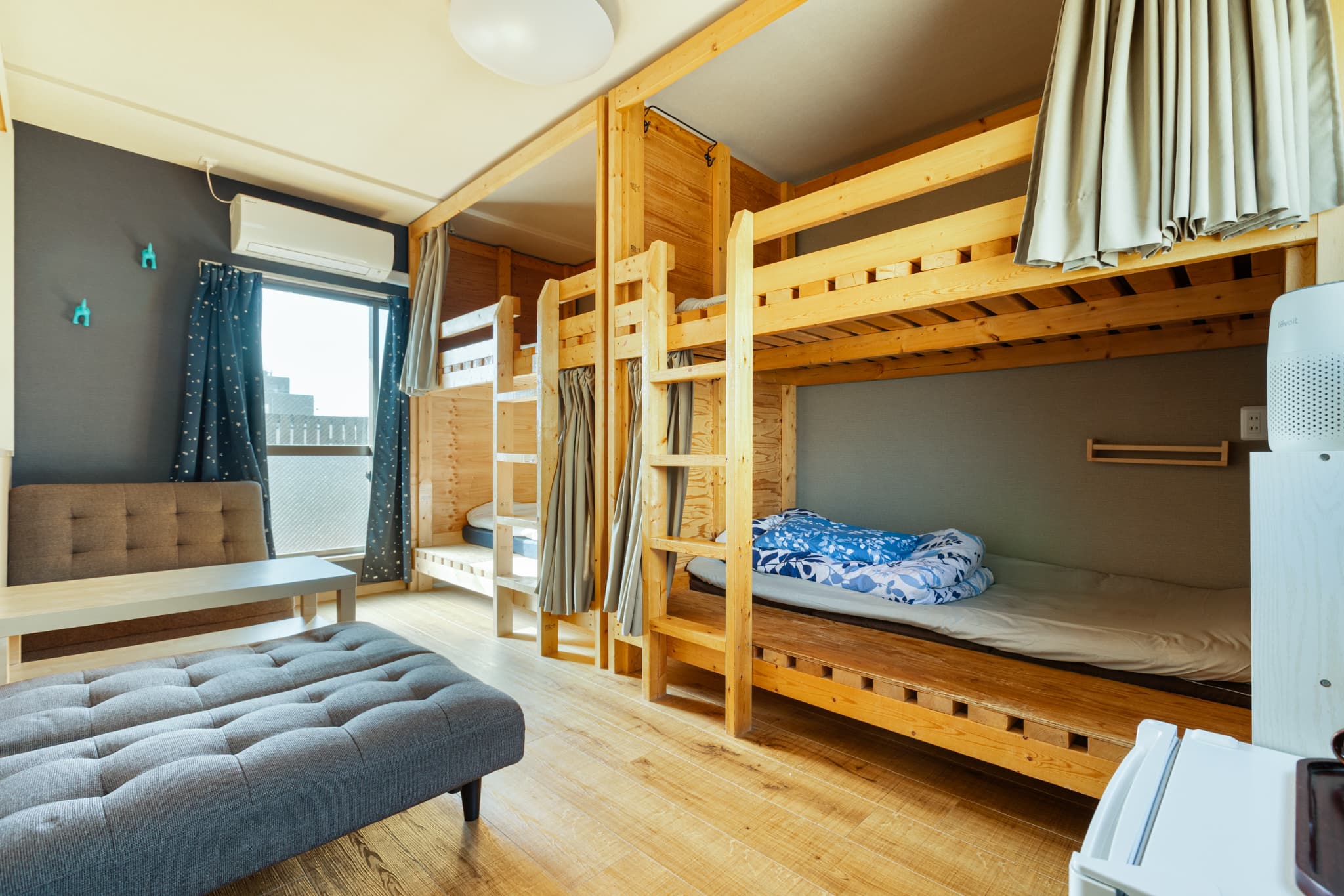 Room Kon